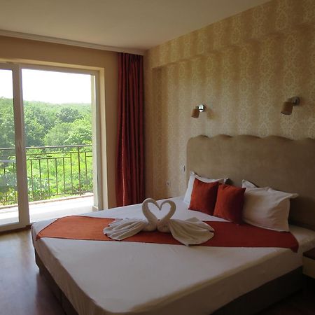 Family Hotel Dayana Beach ซิเนโมเร็ท ภายนอก รูปภาพ