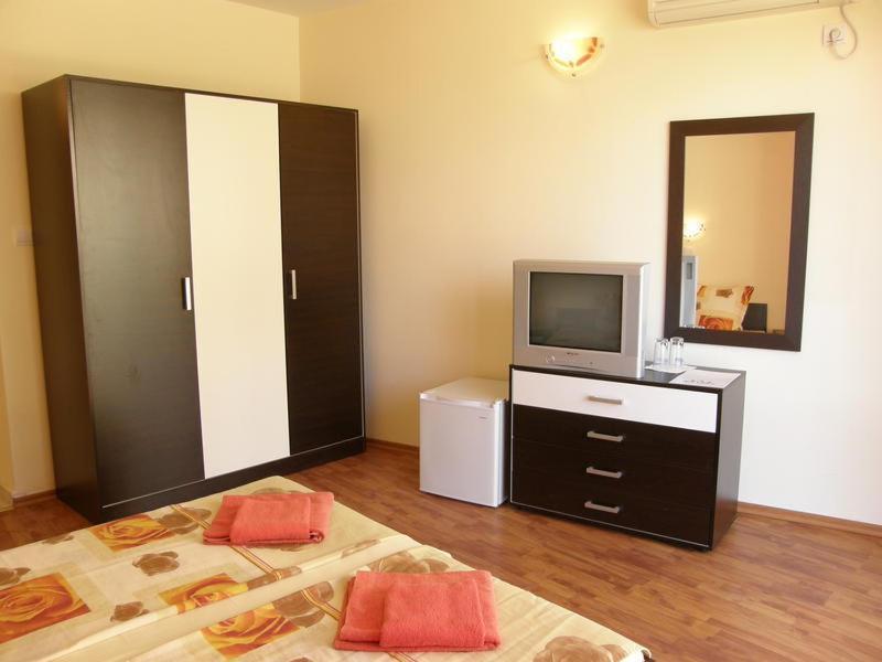 Family Hotel Dayana Beach ซิเนโมเร็ท ภายนอก รูปภาพ