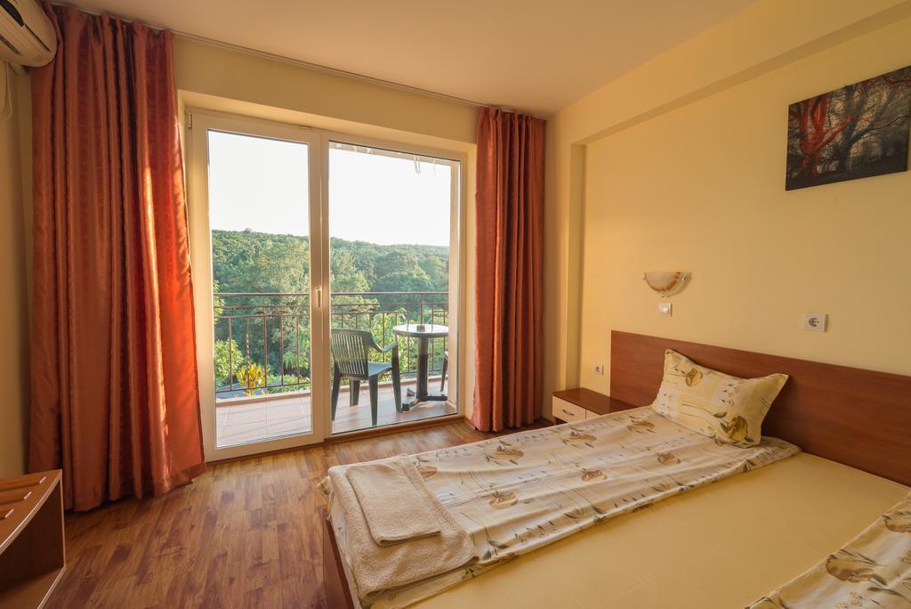 Family Hotel Dayana Beach ซิเนโมเร็ท ภายนอก รูปภาพ