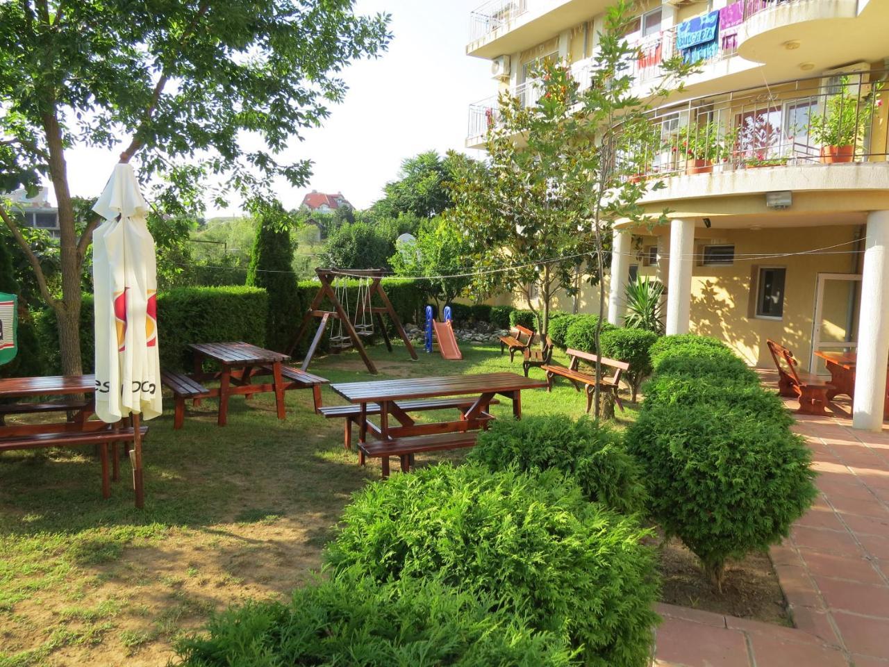 Family Hotel Dayana Beach ซิเนโมเร็ท ภายนอก รูปภาพ
