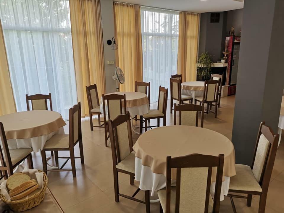 Family Hotel Dayana Beach ซิเนโมเร็ท ภายนอก รูปภาพ