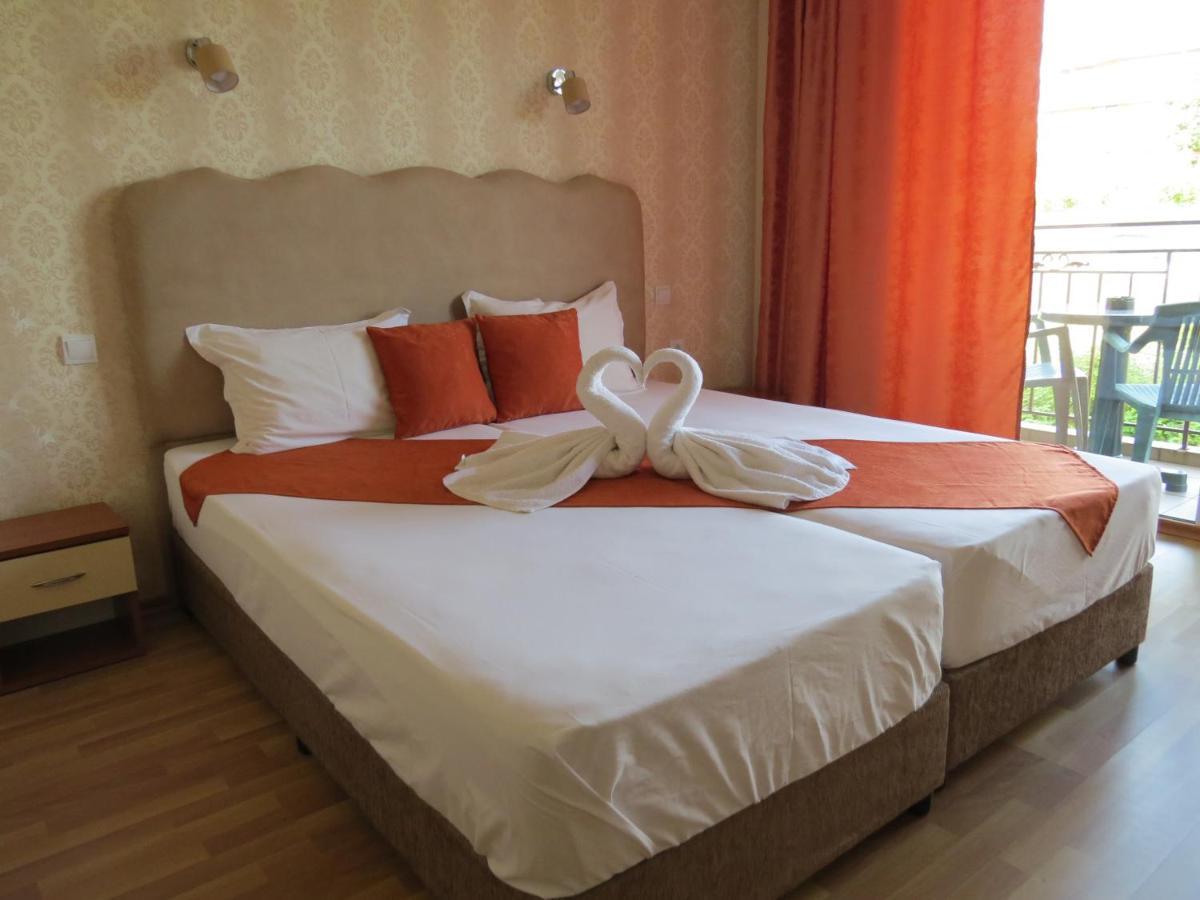 Family Hotel Dayana Beach ซิเนโมเร็ท ภายนอก รูปภาพ