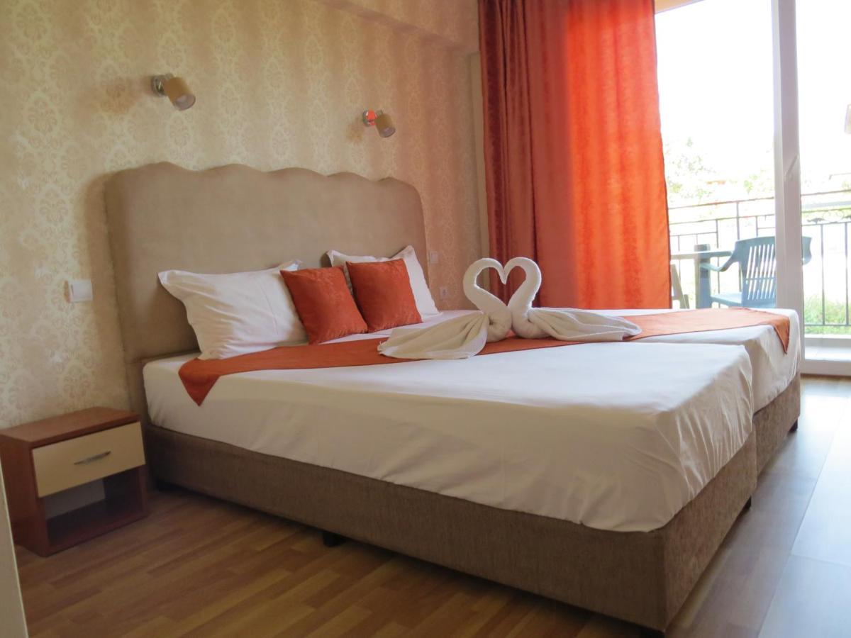 Family Hotel Dayana Beach ซิเนโมเร็ท ภายนอก รูปภาพ